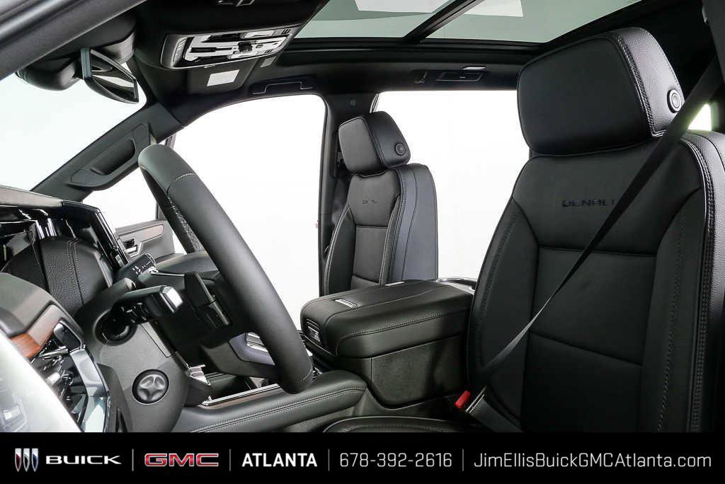 New 2026 GMC Yukon XL Denali w/ Sun & Power Step Package AWD/4WD image 5