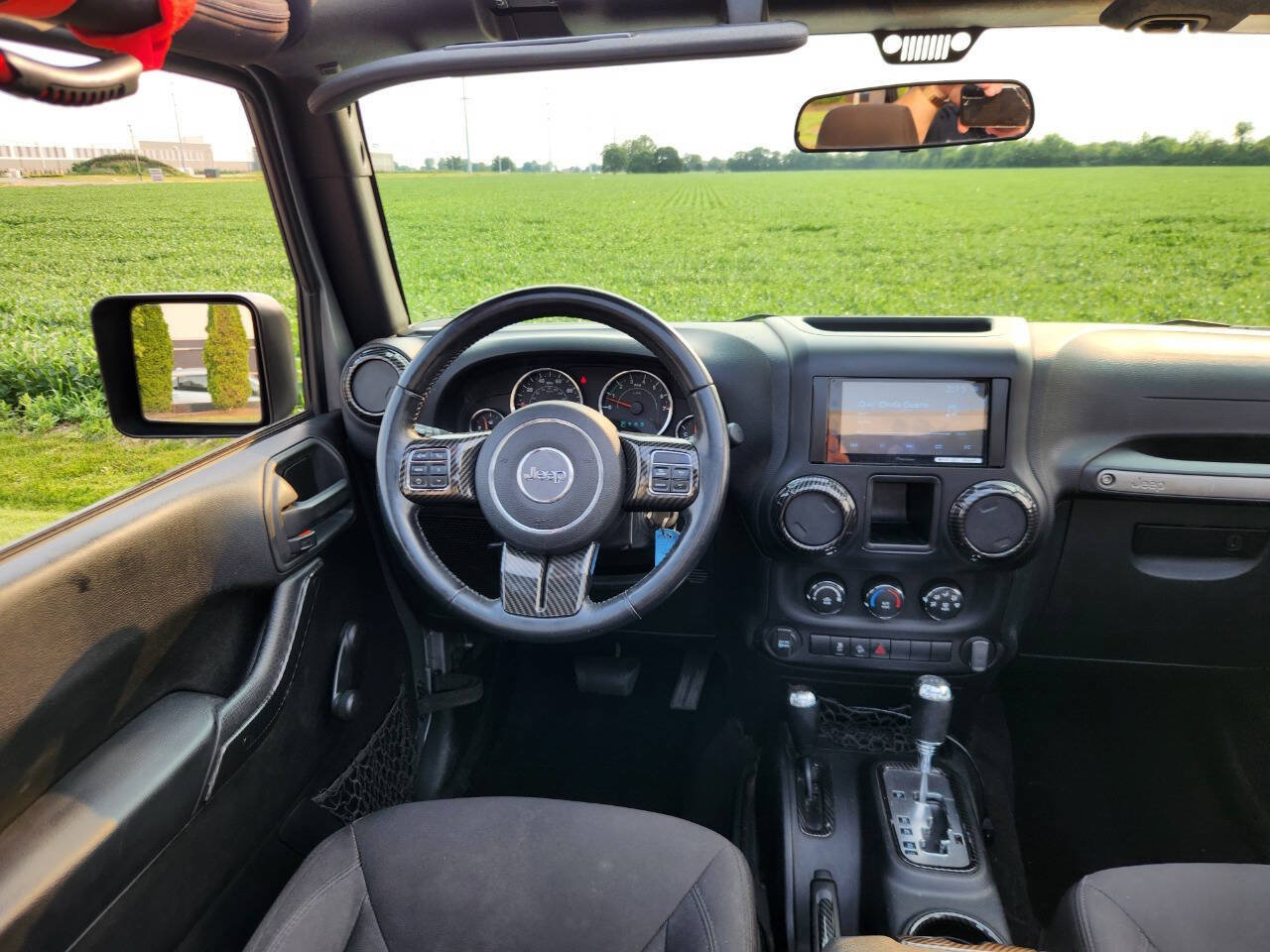 Used 2016 Jeep Wrangler Unlimited Sport w/ Connectivity Group AWD/4WD image 17