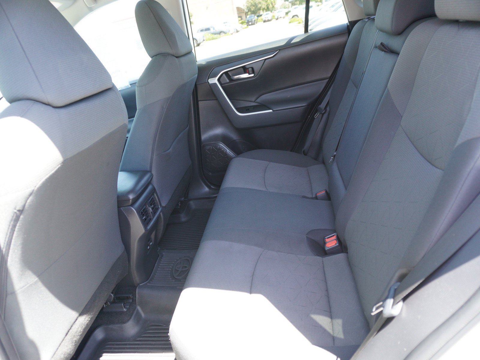 Used 2024 Toyota RAV4 XLE AWD/4WD image 13