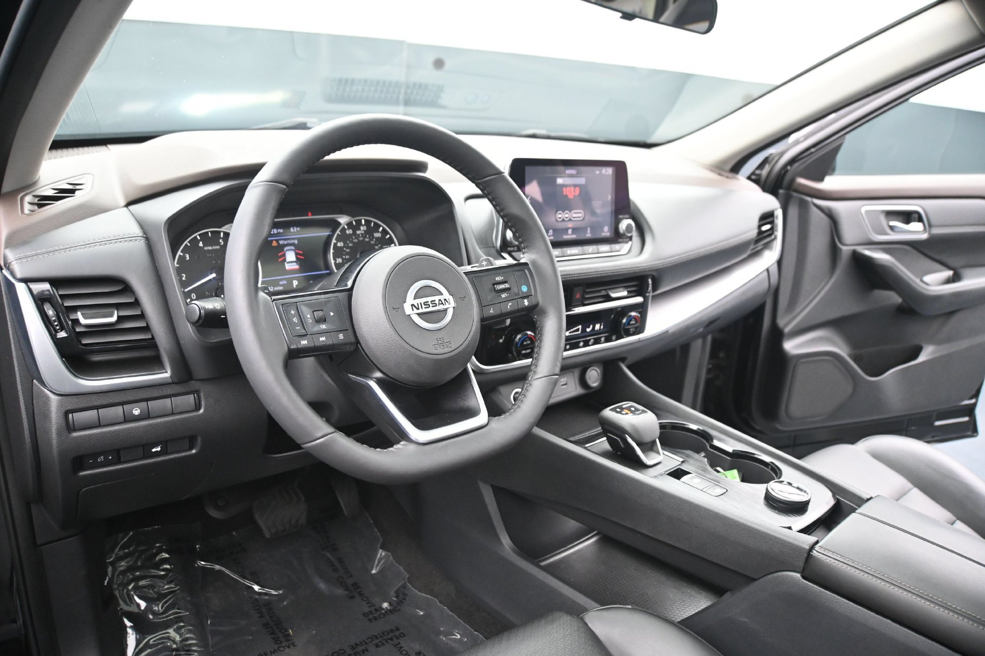 Used 2021 Nissan Rogue SV AWD/4WD image 22