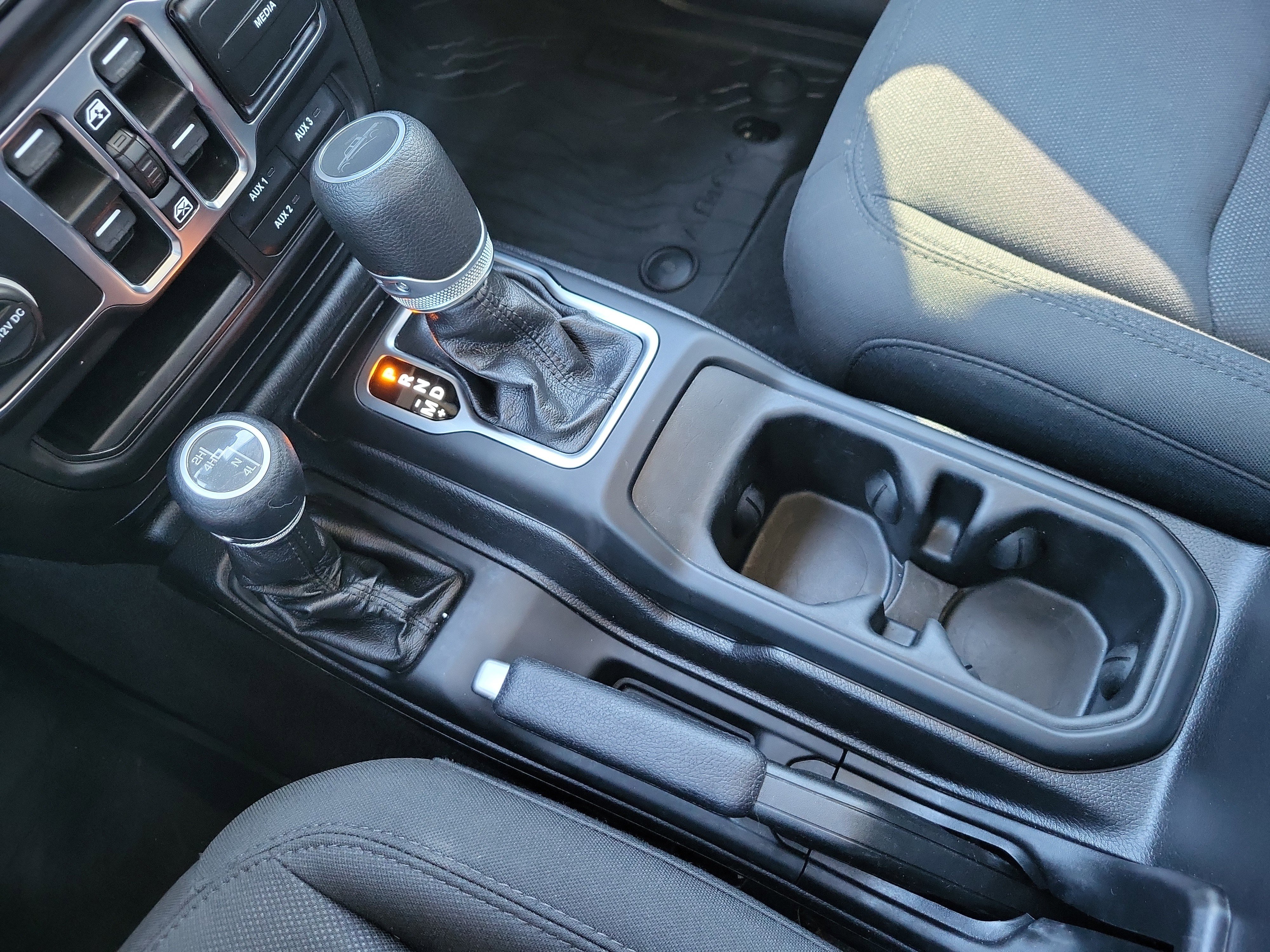 Used 2020 Jeep Gladiator Sport w/ Quick Order Package 24S image 24