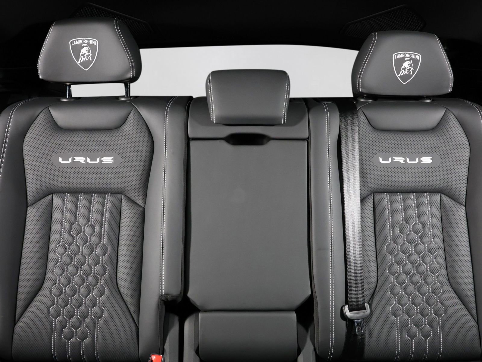 Used 2023 Lamborghini Urus Performante AWD/4WD image 7