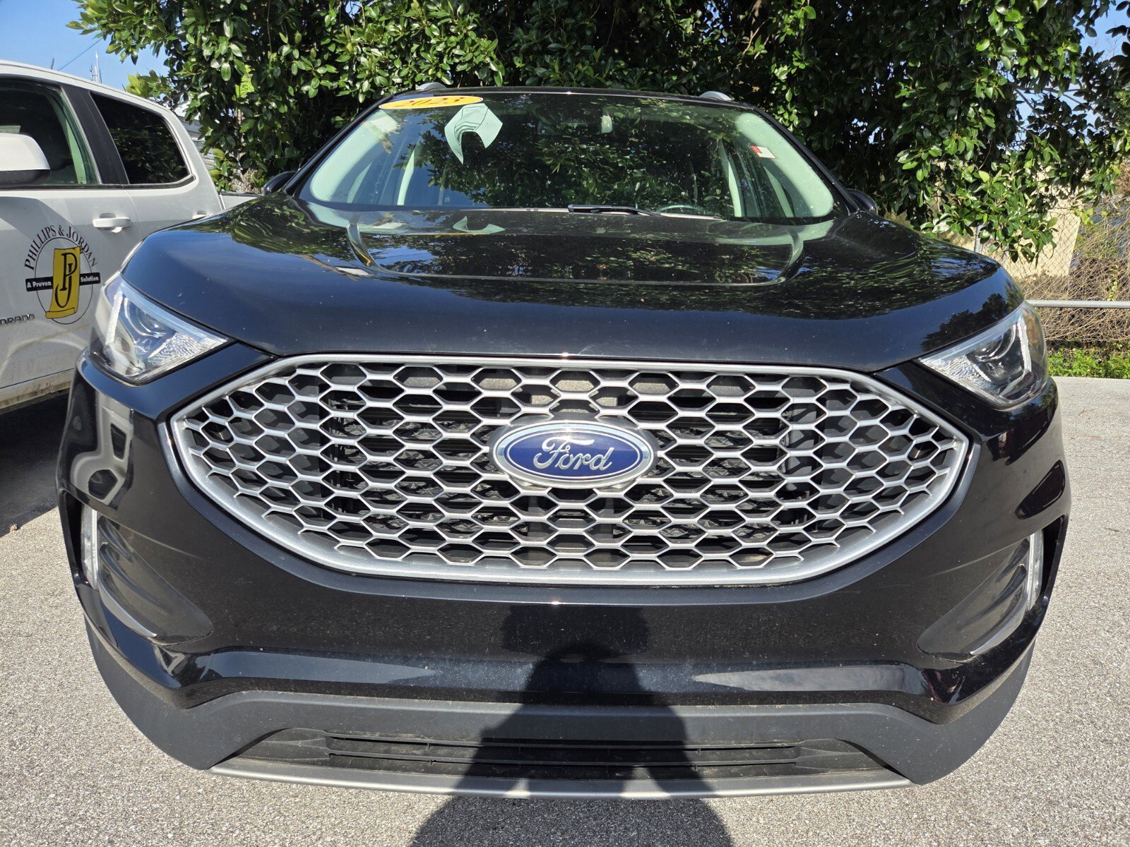 Used 2023 Ford Edge SEL w/ Convenience Package AWD/4WD image 2
