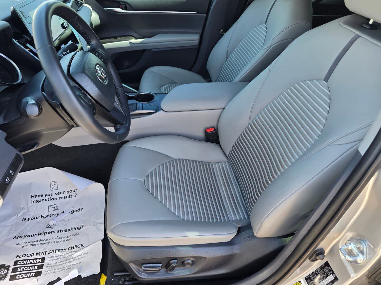 Used 2023 Toyota Camry SE FWD image 15