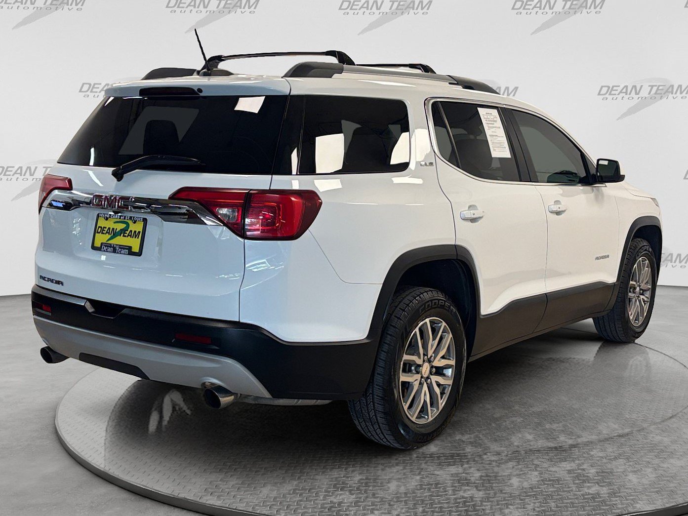 Used 2019 GMC Acadia SLE FWD image 4