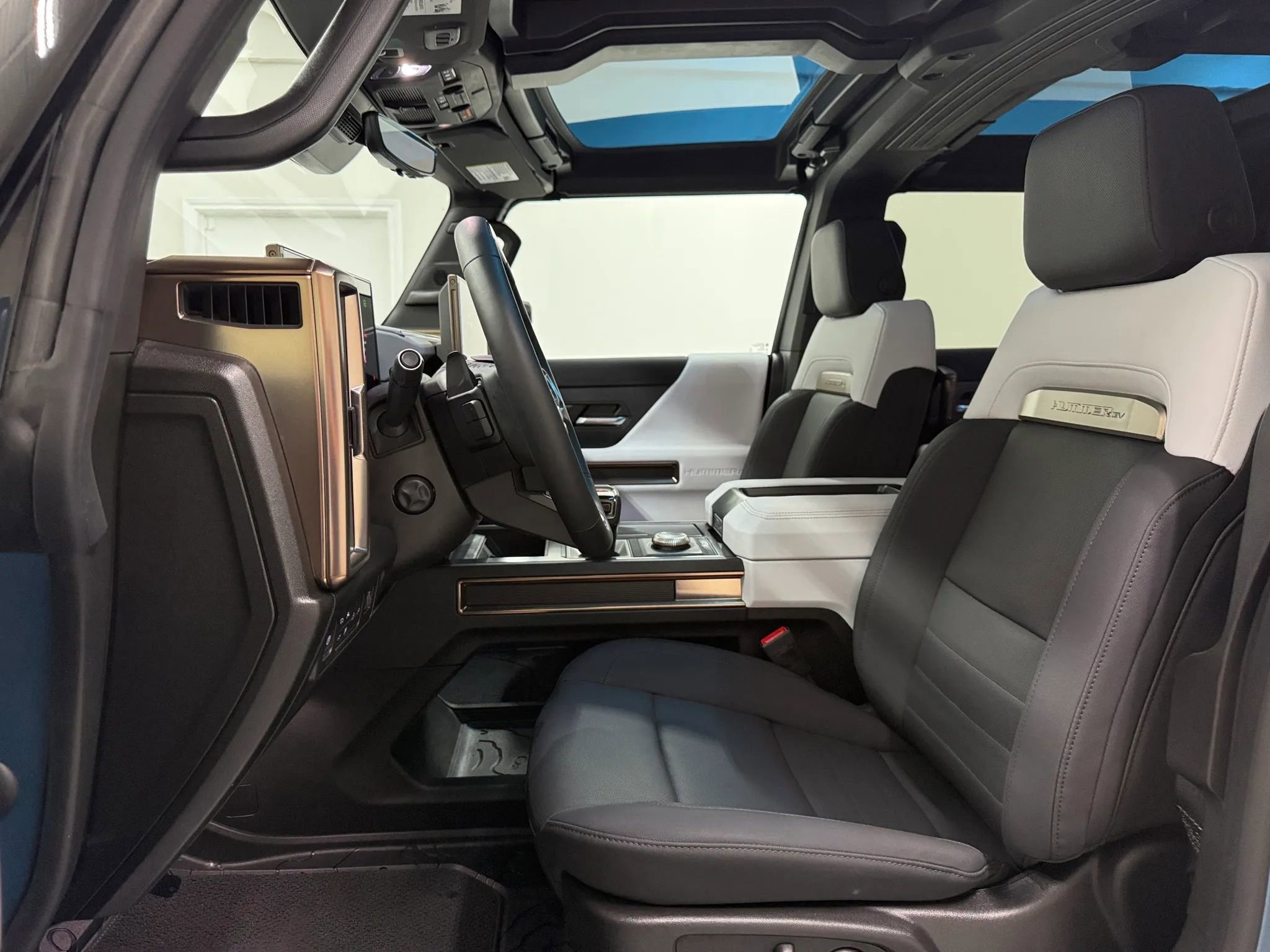 Used 2024 GMC Hummer EV 3X w/ Omega Edition image 12