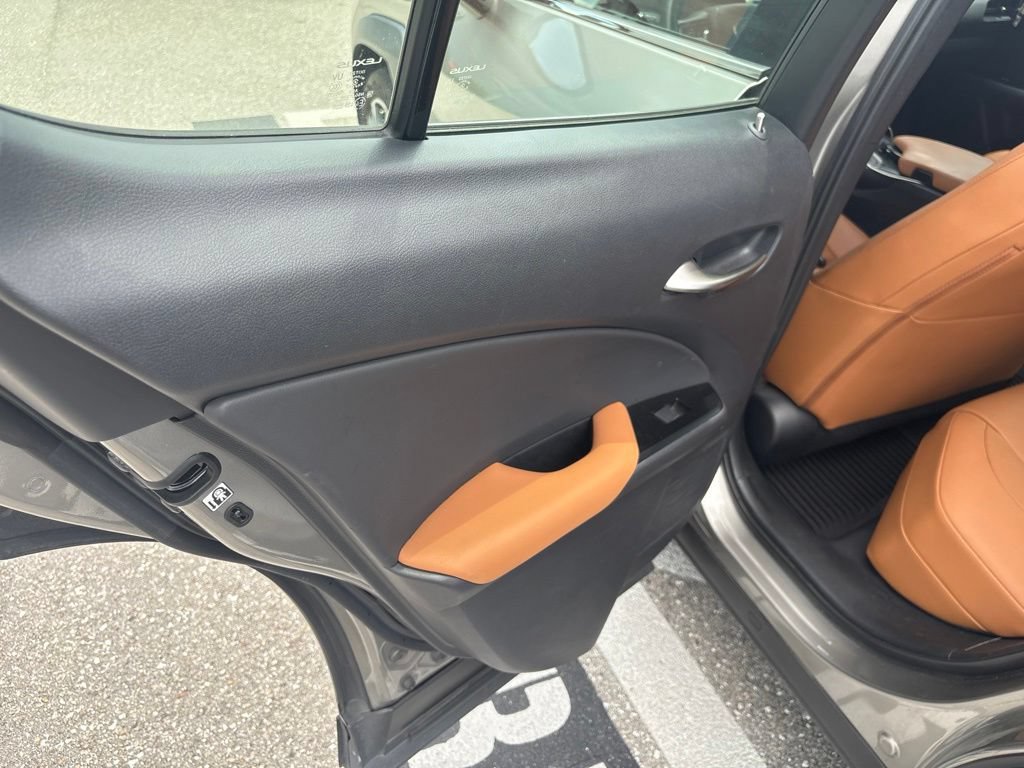 Used 2021 Lexus UX 200 w/ Premium Package FWD image 19