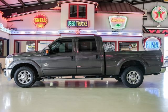 Used 2015 Ford F250 XLT w/ XLT Premium Package RWD image 12