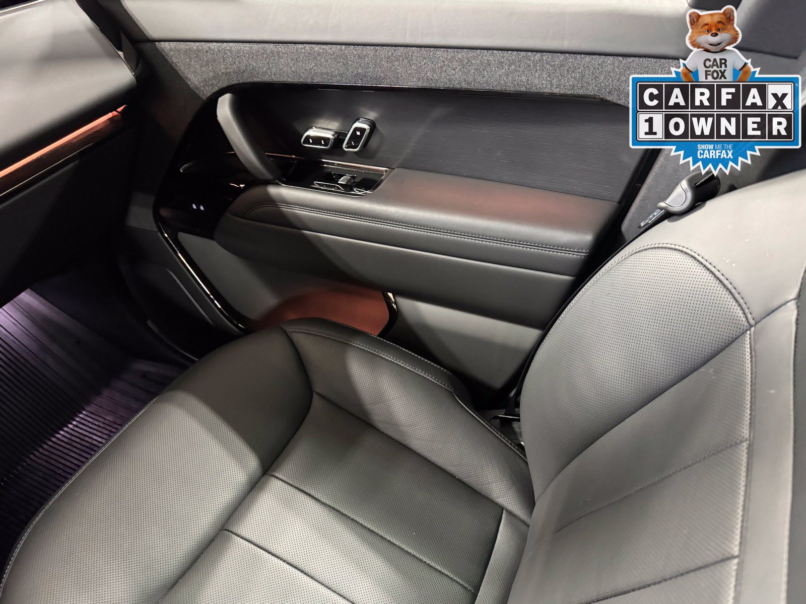 Used 2024 Land Rover Range Rover Sport SE AWD/4WD image 43