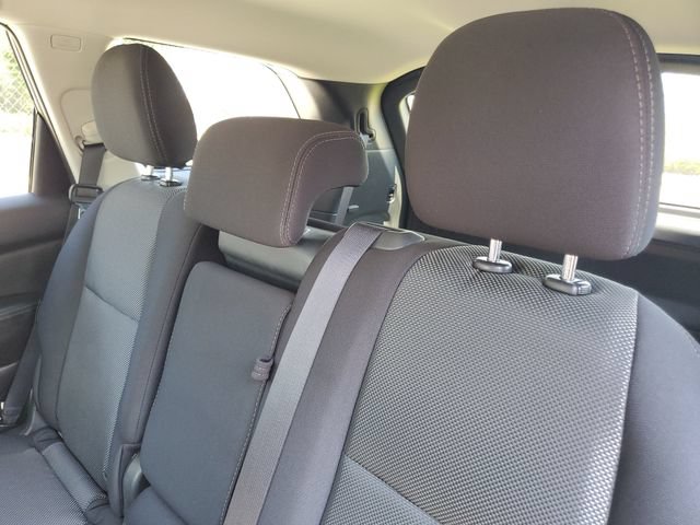 Used 2018 Nissan Pathfinder SV w/ SV Tech Package AWD/4WD image 12
