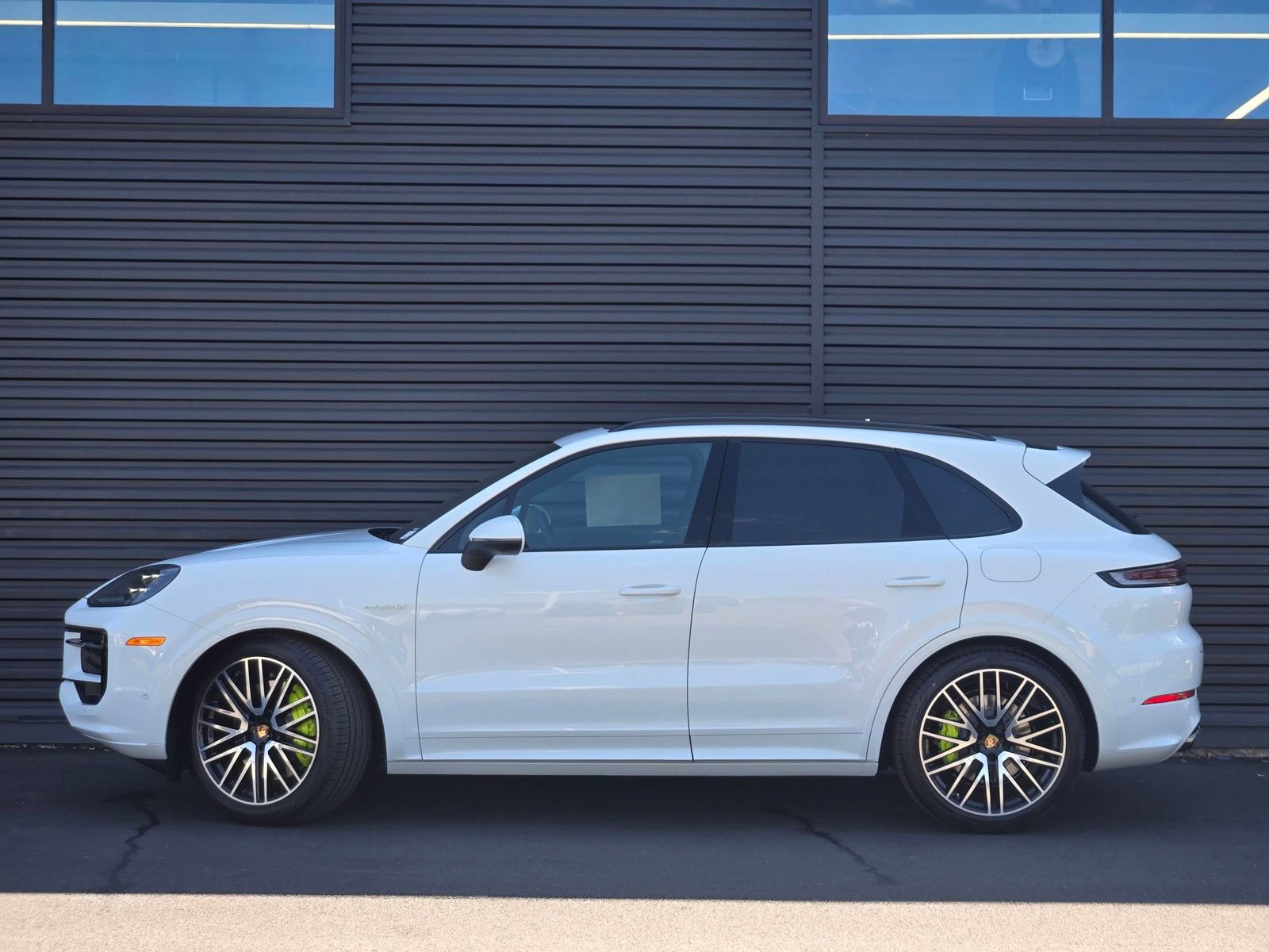 New 2025 Porsche Cayenne S AWD/4WD image 2