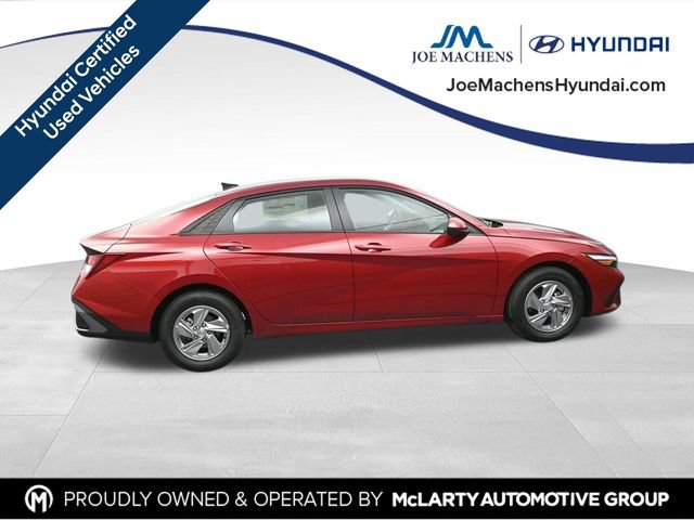 Certified 2026 Hyundai Elantra SE FWD image 10