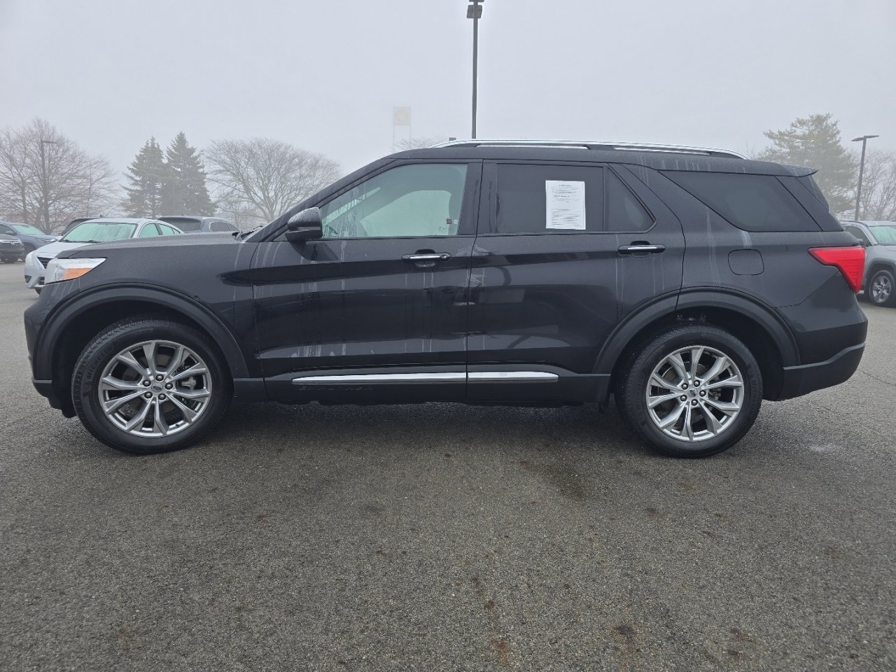 Used 2020 Ford Explorer Limited image 18