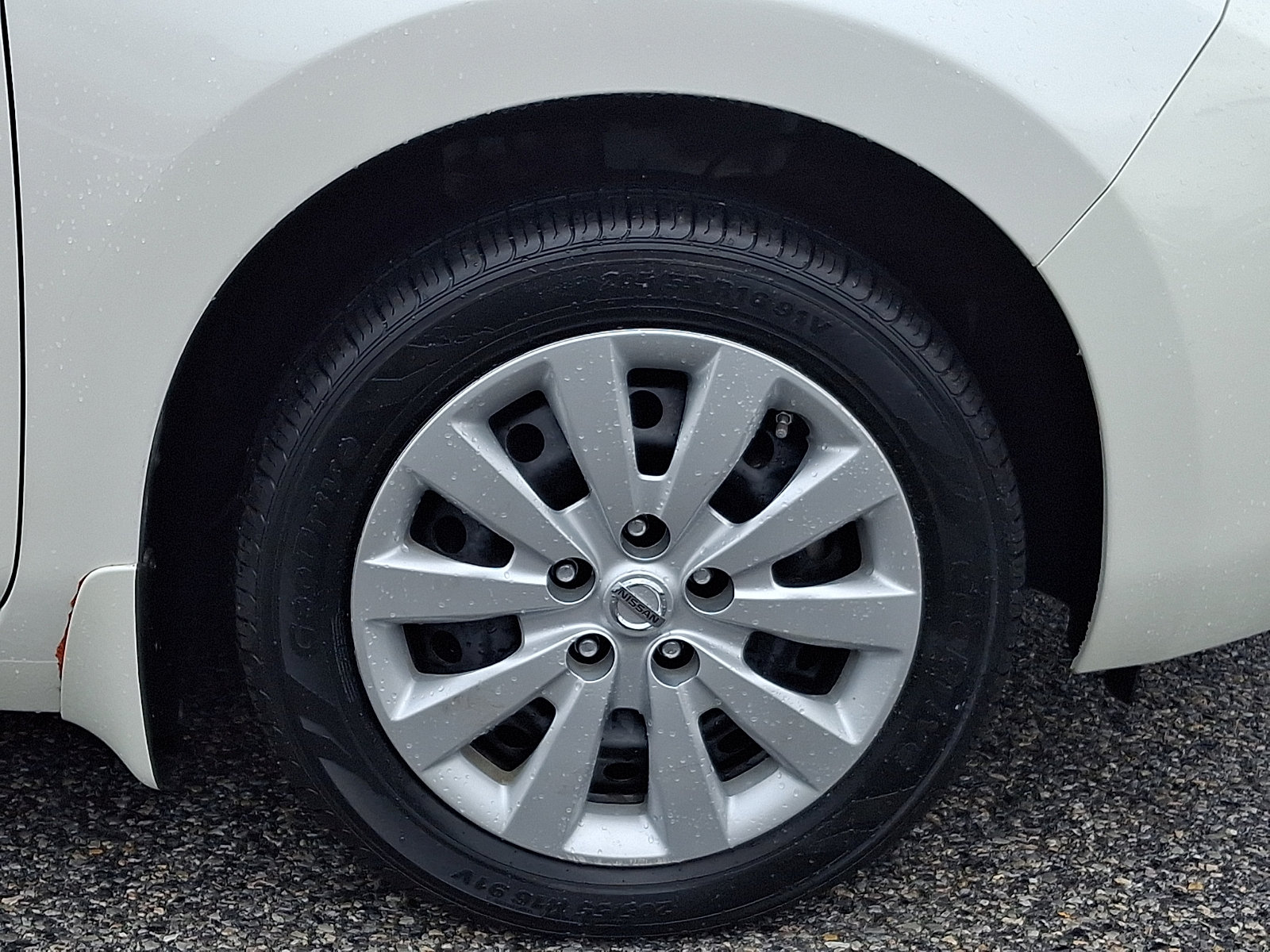Used 2015 Nissan Leaf S FWD image 8