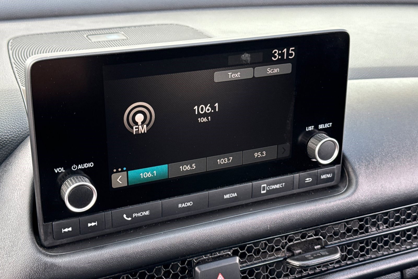 Used 2024 Honda HR-V LX image 24