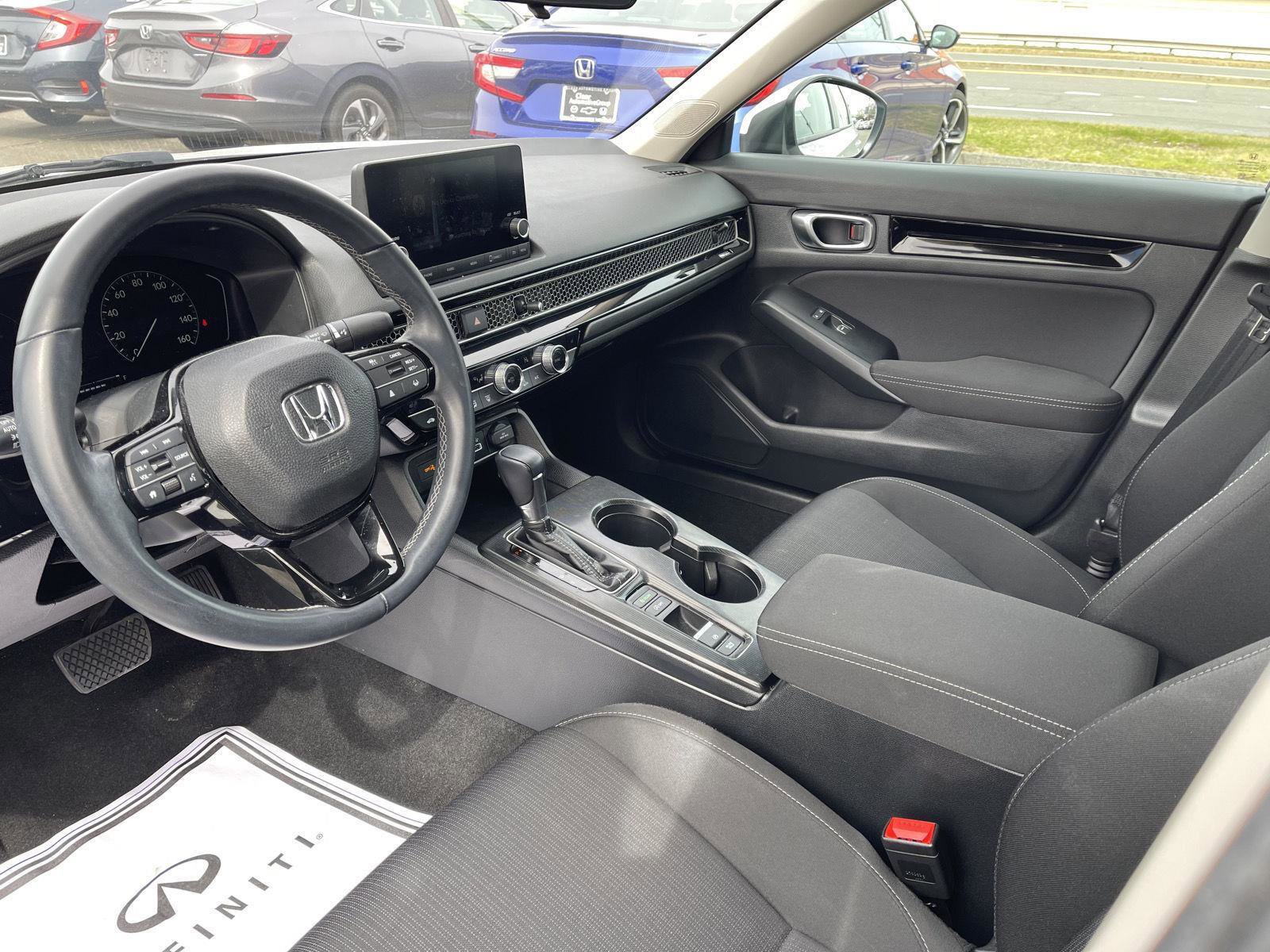 Used 2023 Honda Civic EX image 4