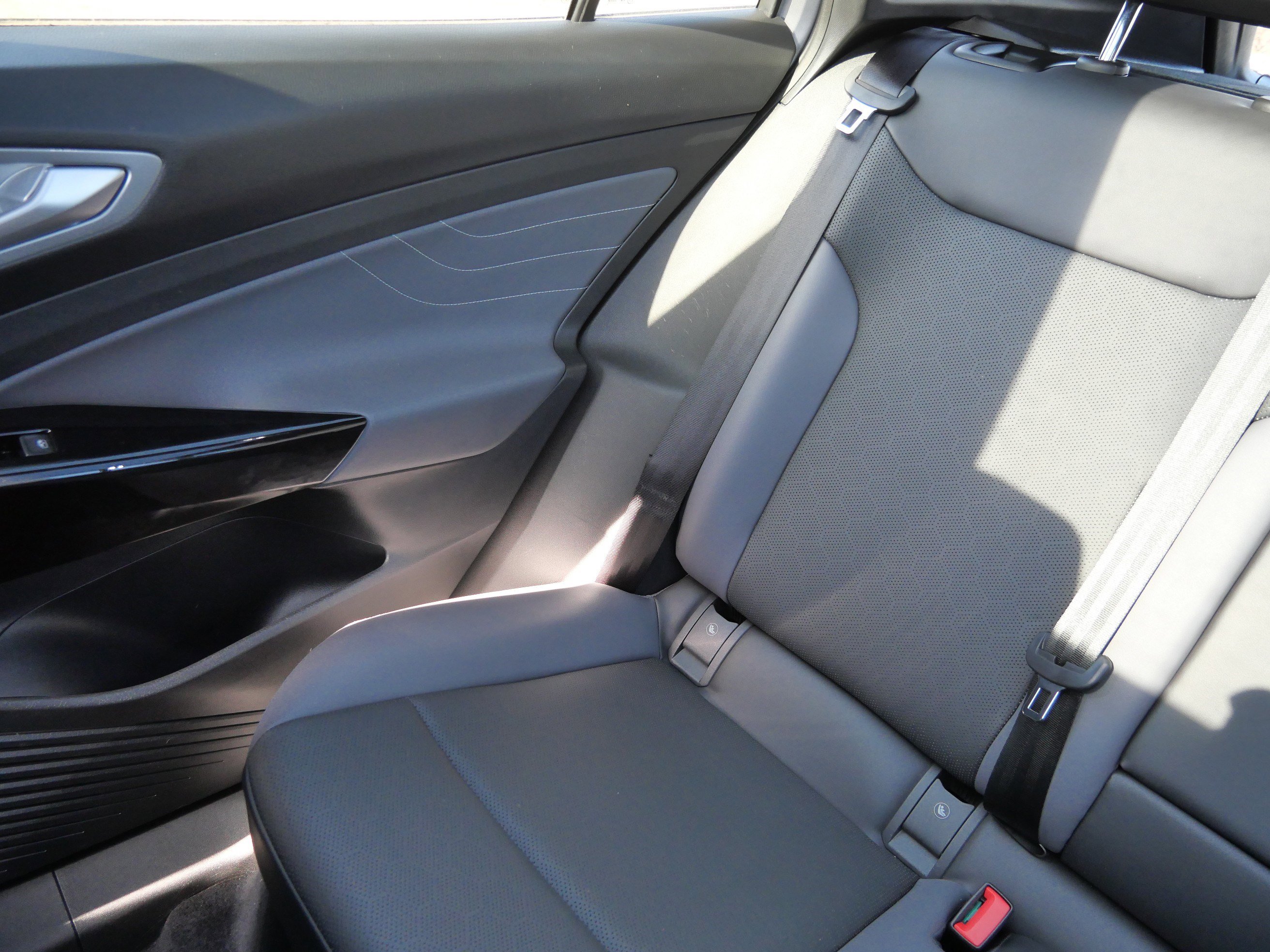 Used 2023 Volkswagen ID.4 Pro S image 12