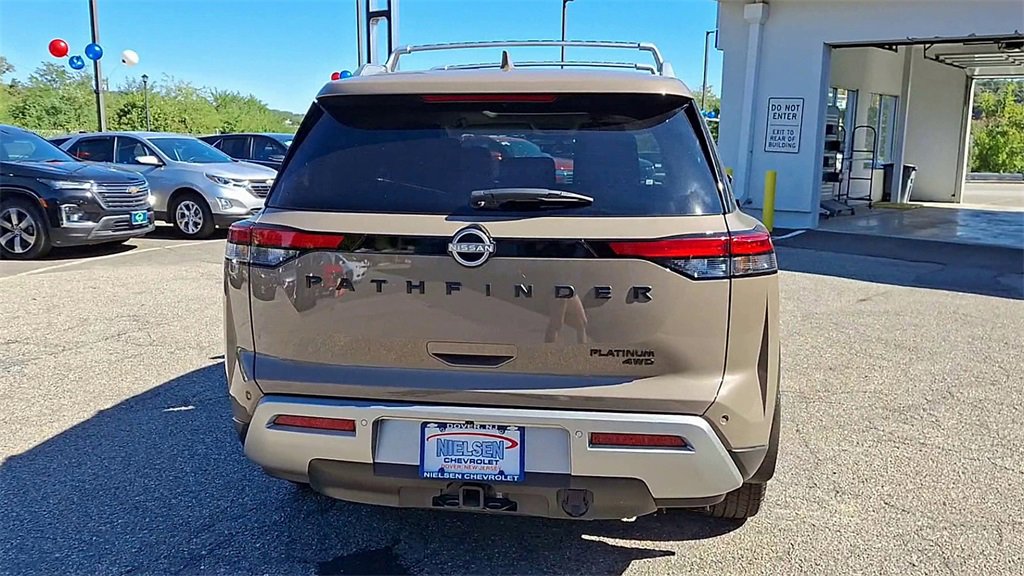 Used 2025 Nissan Pathfinder Platinum w/ Black Appearance Package image 7