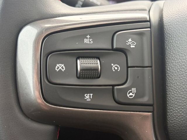 Used 2023 Chevrolet Suburban RST w/ Luxury Package AWD/4WD image 6