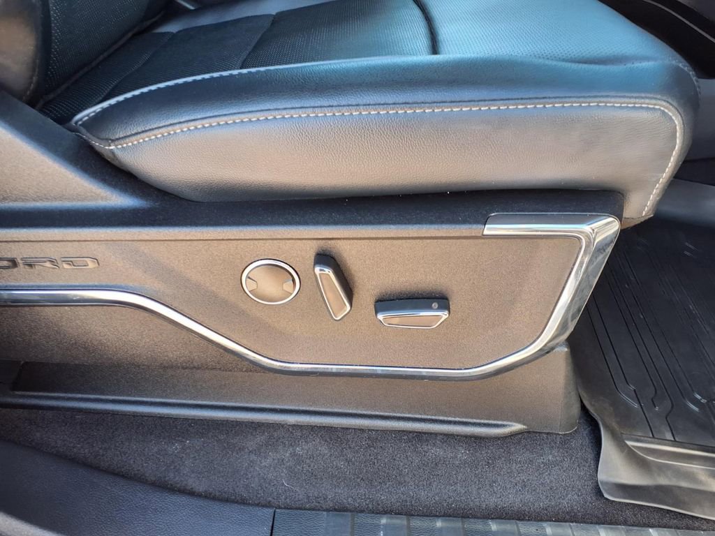 Used 2023 Ford F150 Lariat w/ Equipment Group 502A High image 14