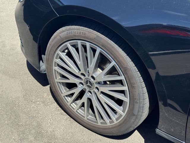Used 2025 Mercedes-Benz CLA 250 4MATIC image 7