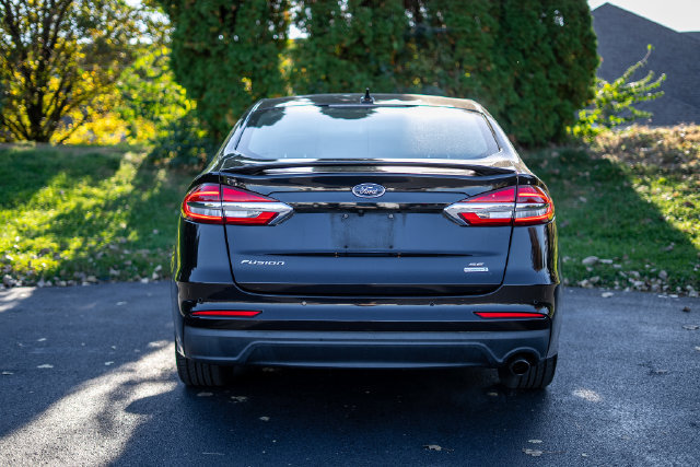 Used 2019 Ford Fusion SE w/ Equipment Group 151A FWD image 6