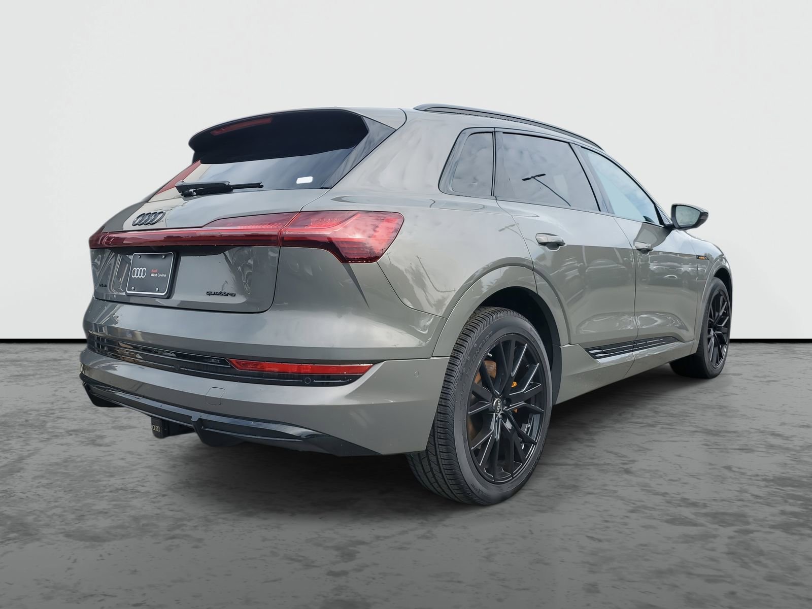 Used 2022 Audi e-tron Chronos image 4