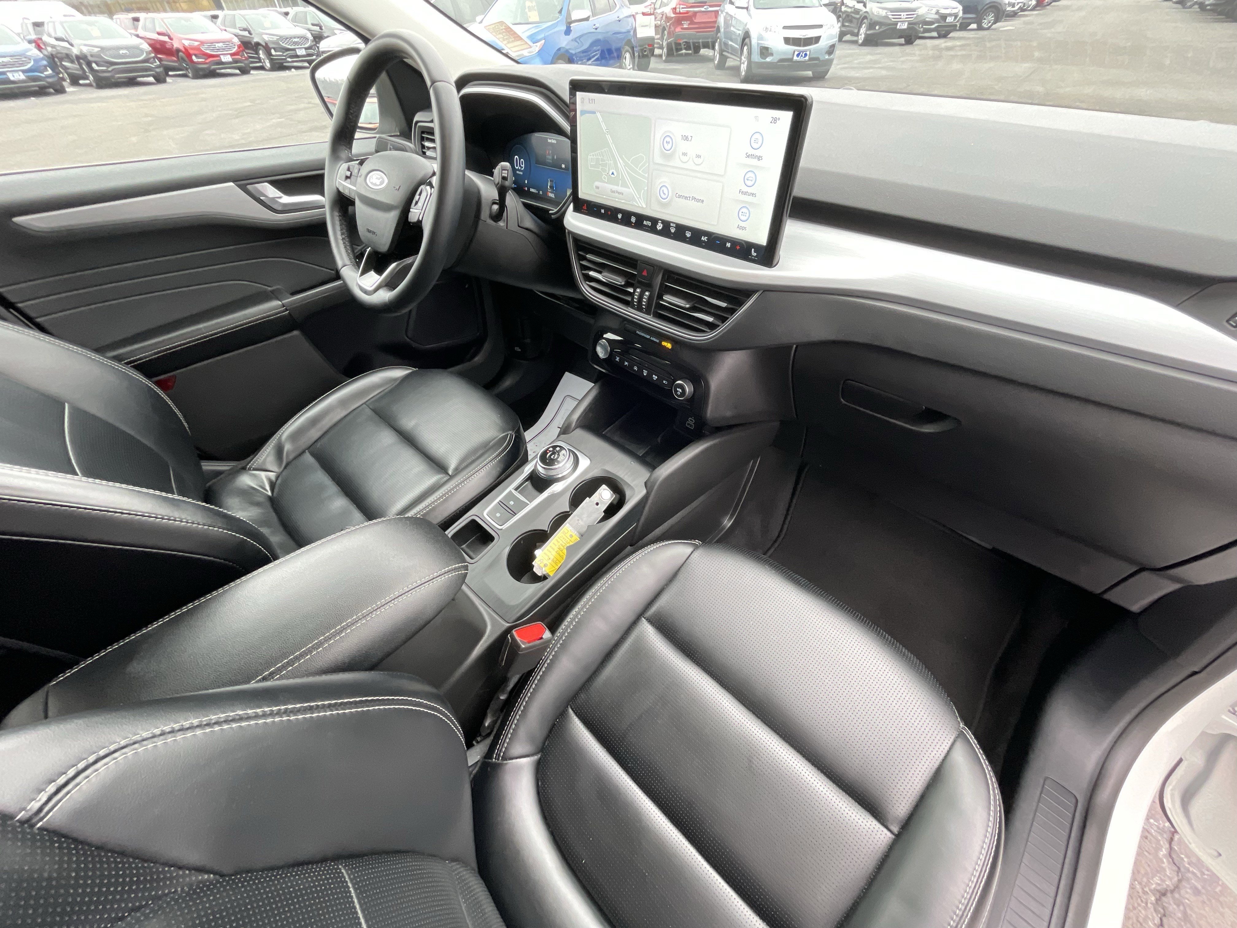 Used 2024 Ford Escape Platinum image 38