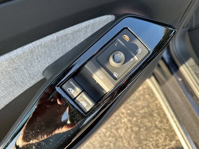 New 2026 Volkswagen ID.4 Pro RWD image 11