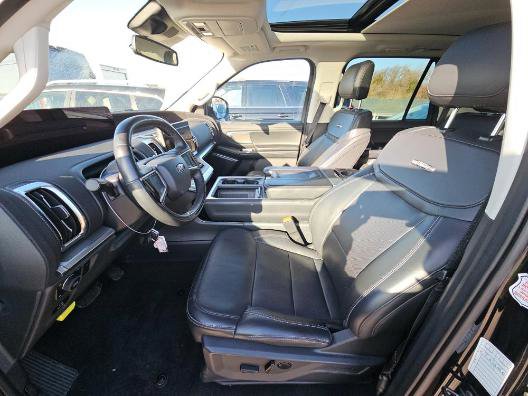 Certified 2025 Ford Expedition Max Platinum image 4