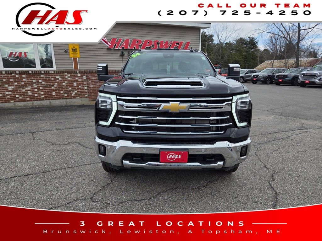 Used 2024 Chevrolet Silverado 3500 LTZ w/ LTZ Plus Package AWD/4WD image 10