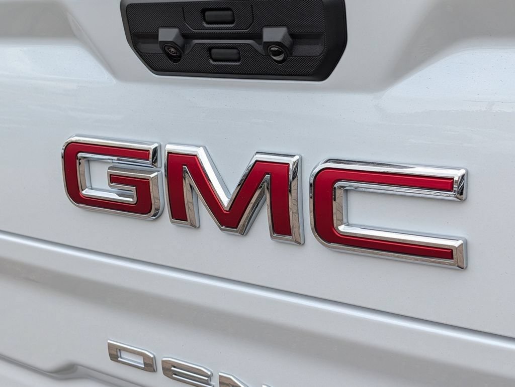 New 2026 GMC Sierra 1500 Denali w/ Denali Reserve Package AWD/4WD image 17