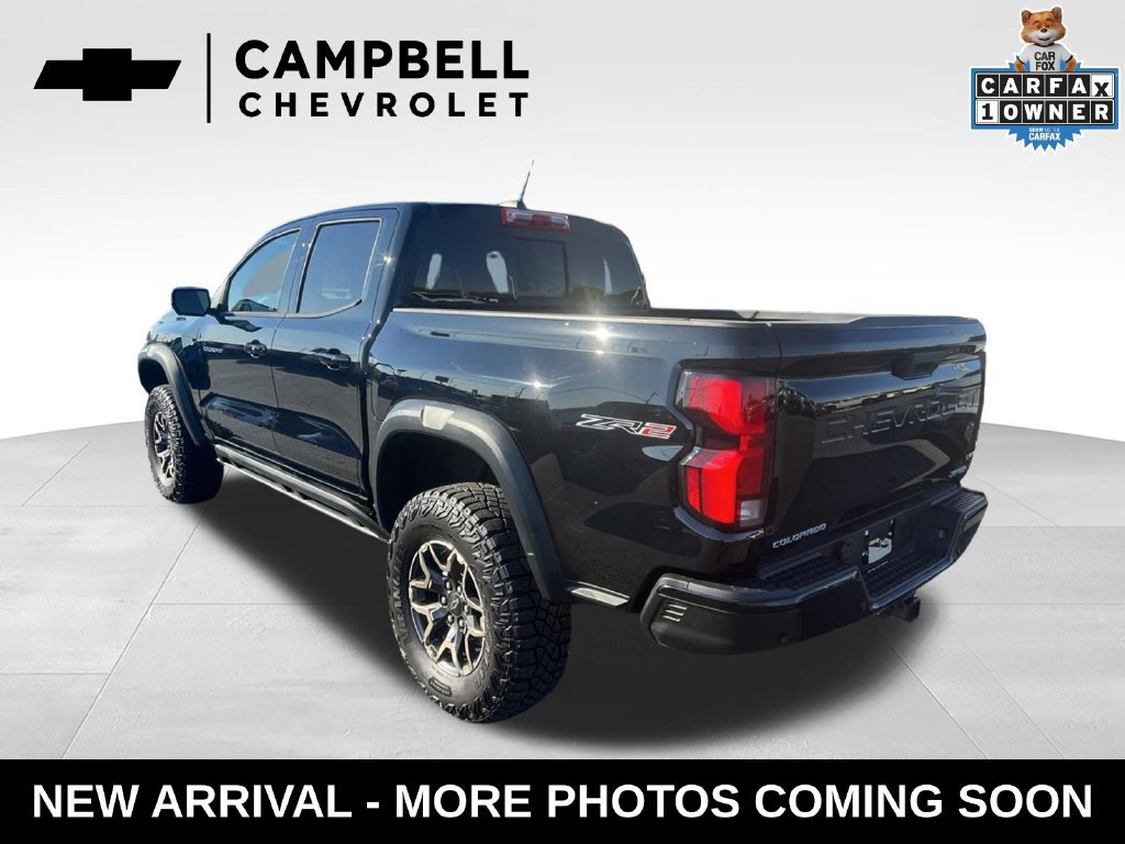 Used 2024 Chevrolet Colorado ZR2 w/ Technology Package AWD/4WD image 3