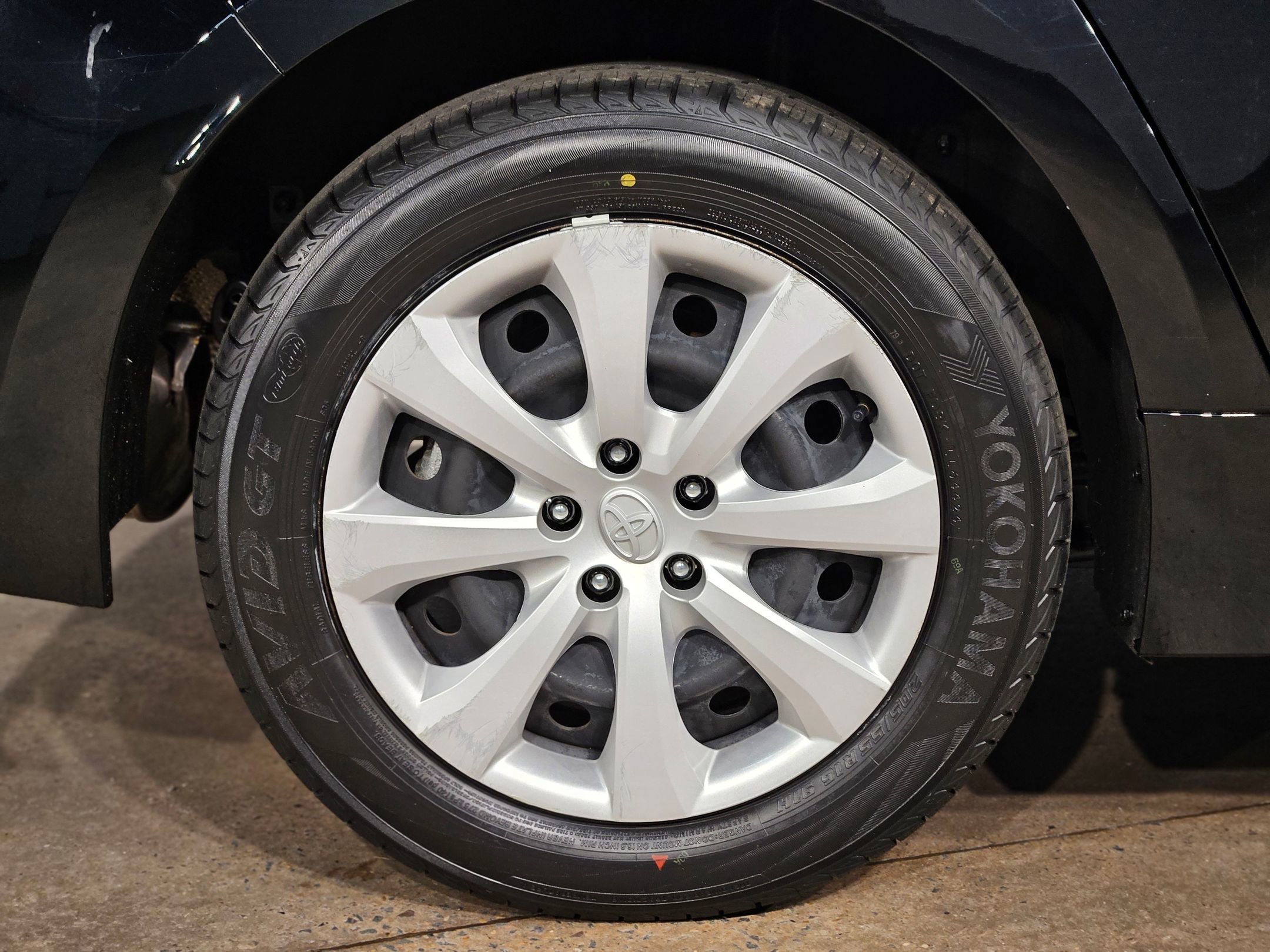 Used 2025 Toyota Corolla LE image 17