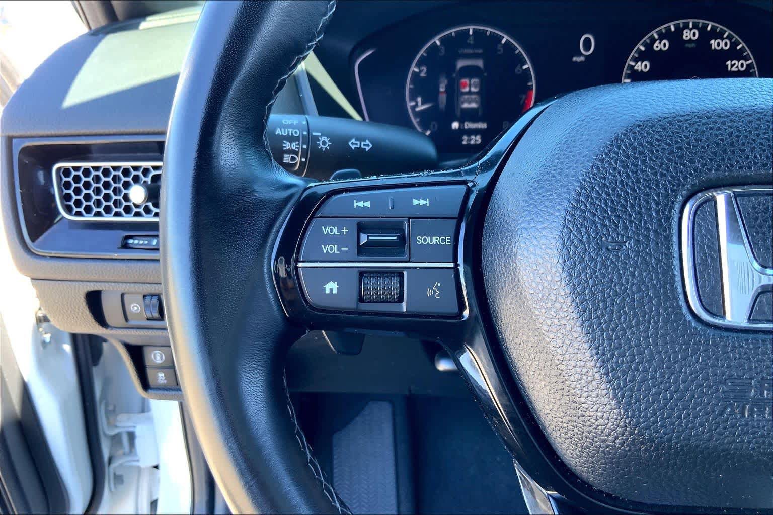Used 2023 Honda Civic Sport image 23