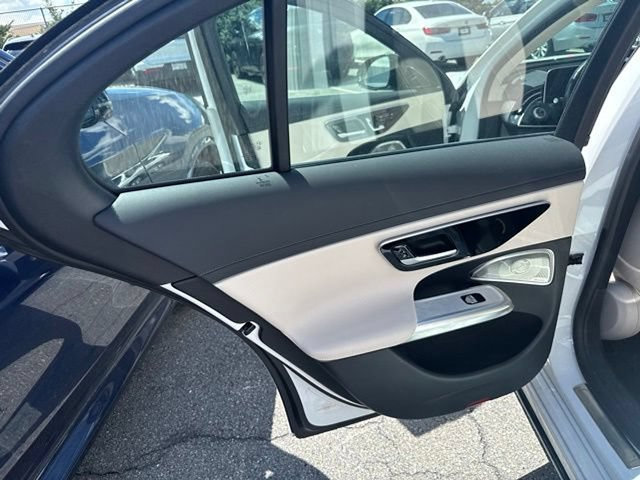 Used 2024 Mercedes-Benz E 350 4MATIC Sedan image 20