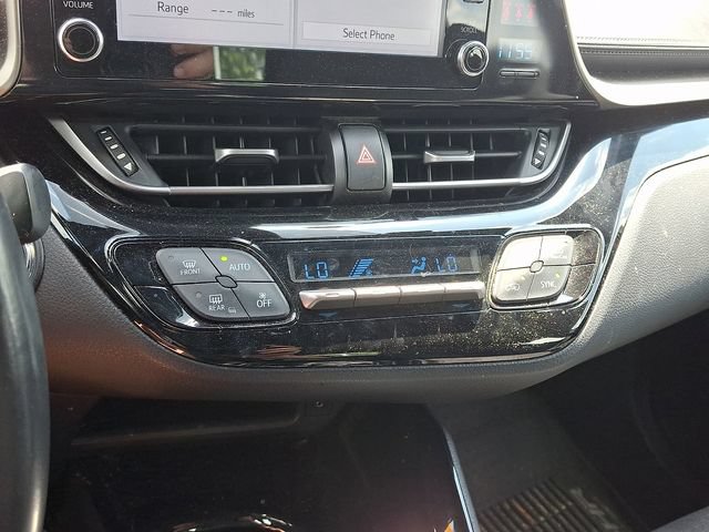Used 2019 Toyota C-HR XLE FWD image 18