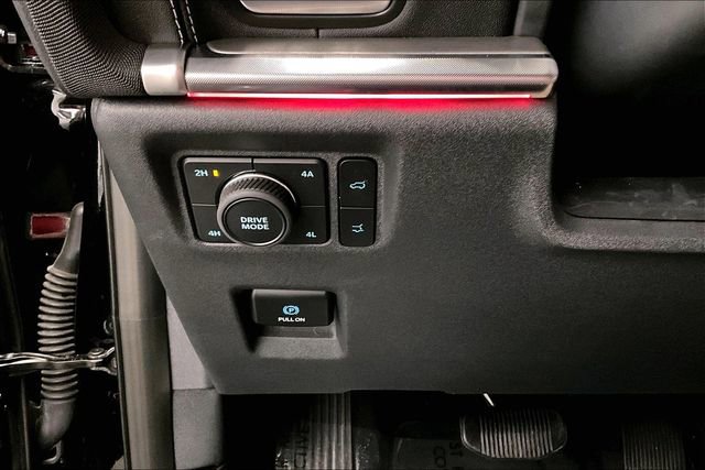 Used 2025 Ford Expedition Platinum image 39