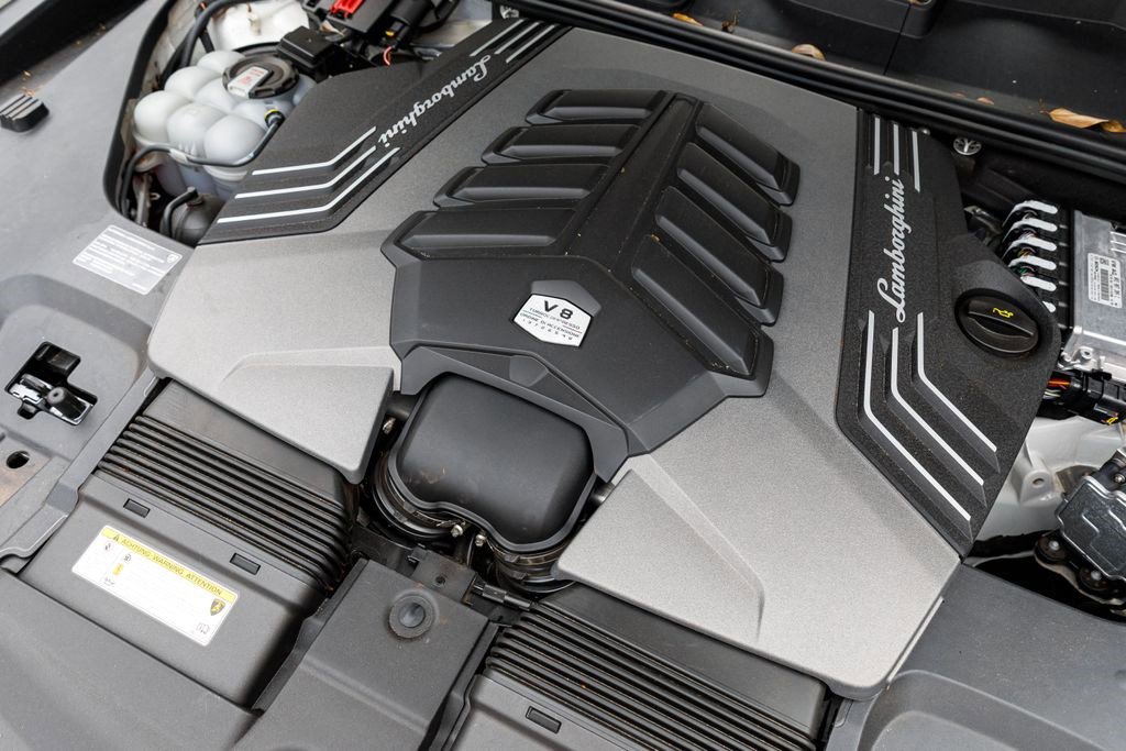 Used 2024 Lamborghini Urus Performante image 10