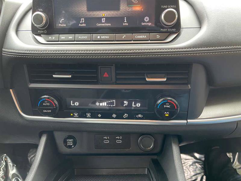 Used 2024 Nissan Rogue SV image 27