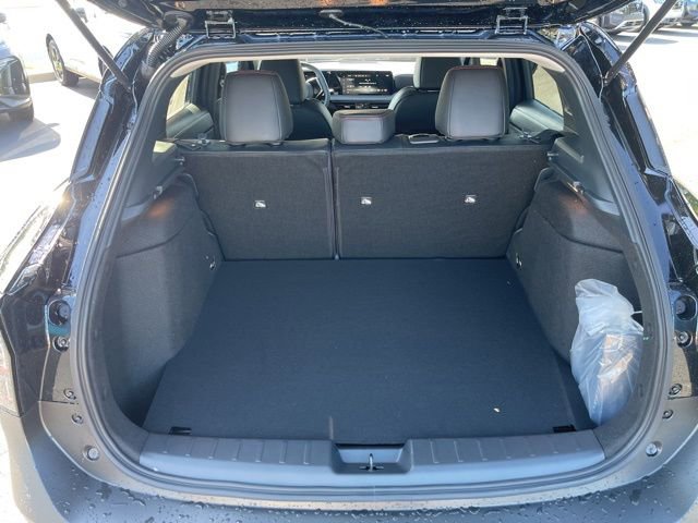 New 2025 Nissan Kicks SR image 11