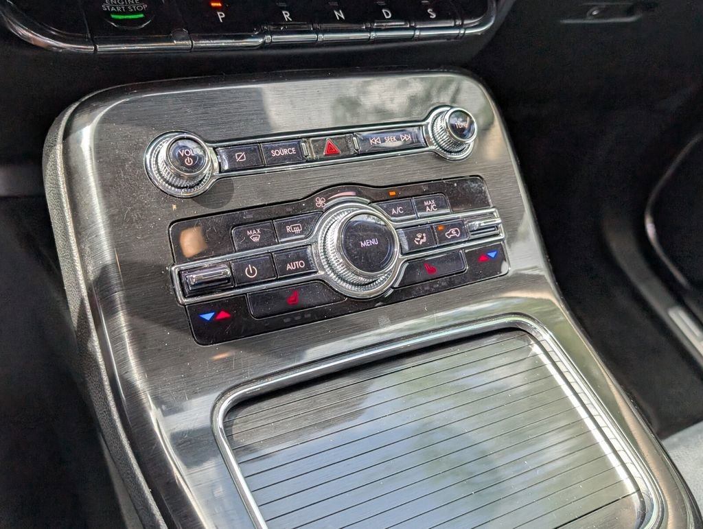 Used 2022 Lincoln Nautilus FWD image 20