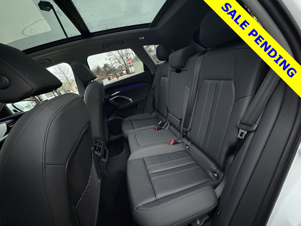 Used 2025 Audi Q5 Premium w/ Convenience Package image 30