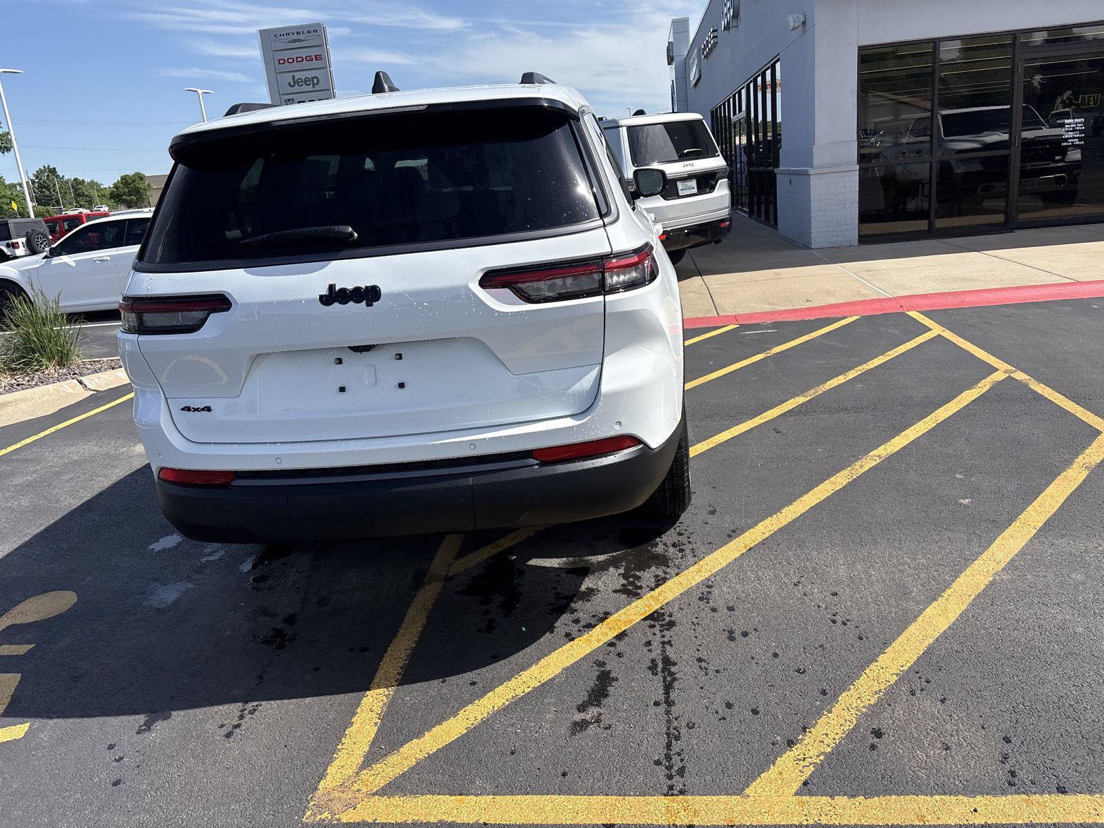 New 2026 Jeep Grand Cherokee L 4WD image 6