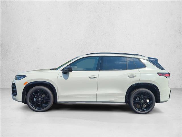 New 2026 Volkswagen Tiguan SE R-Line FWD image 13