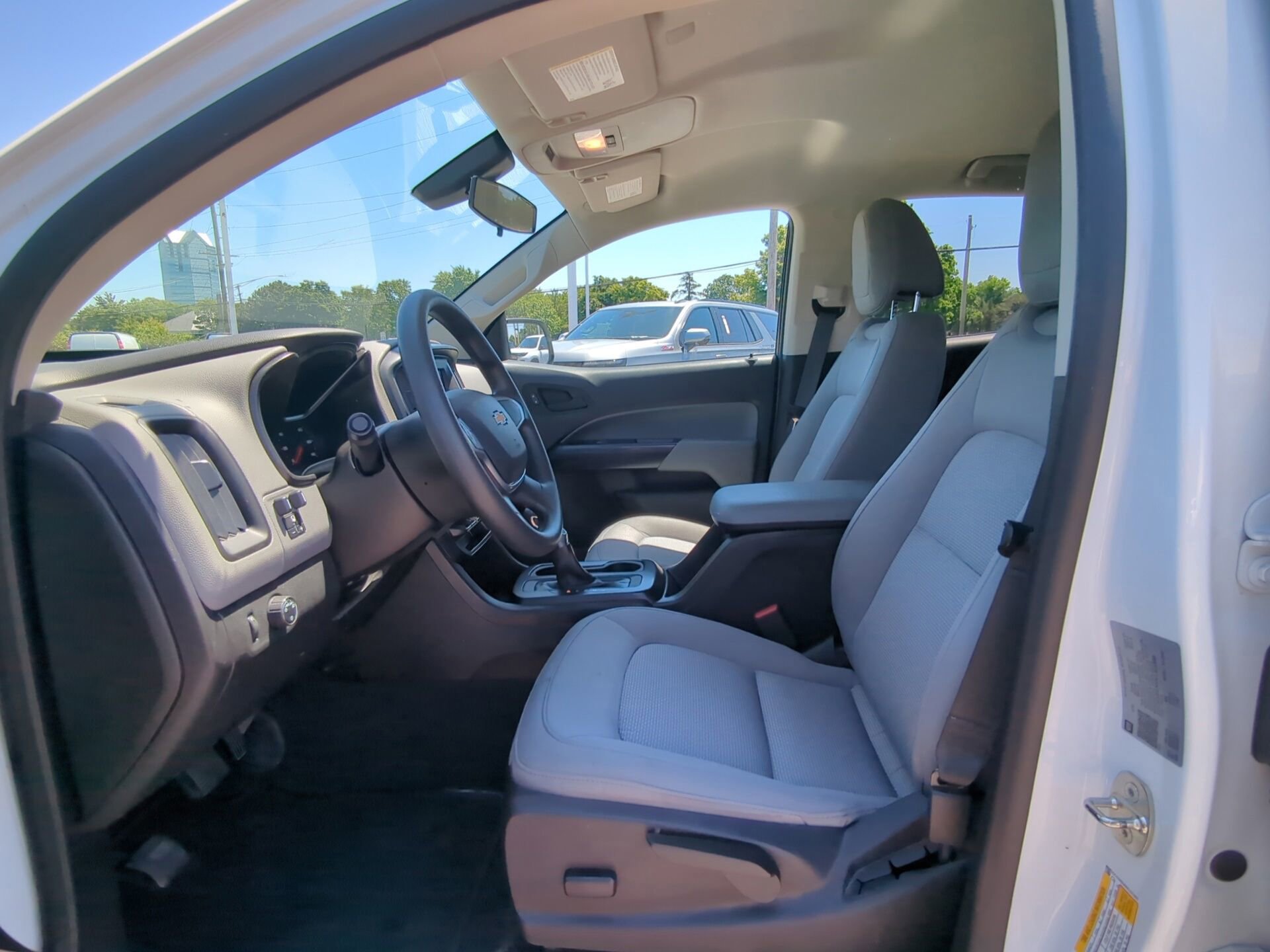 Used 2022 Chevrolet Colorado W/T w/ WT Convenience Package RWD image 16