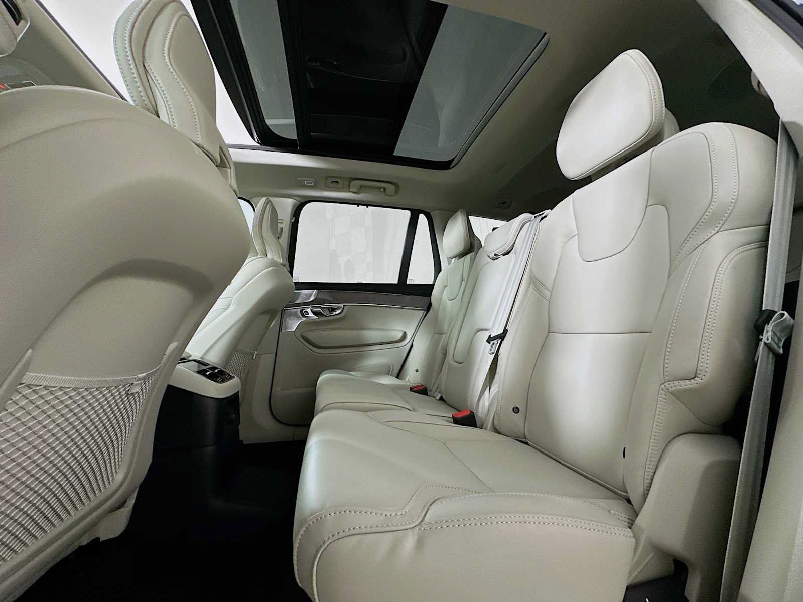 New 2026 Volvo XC90 T8 Ultra w/ Protection Package AWD/4WD image 22