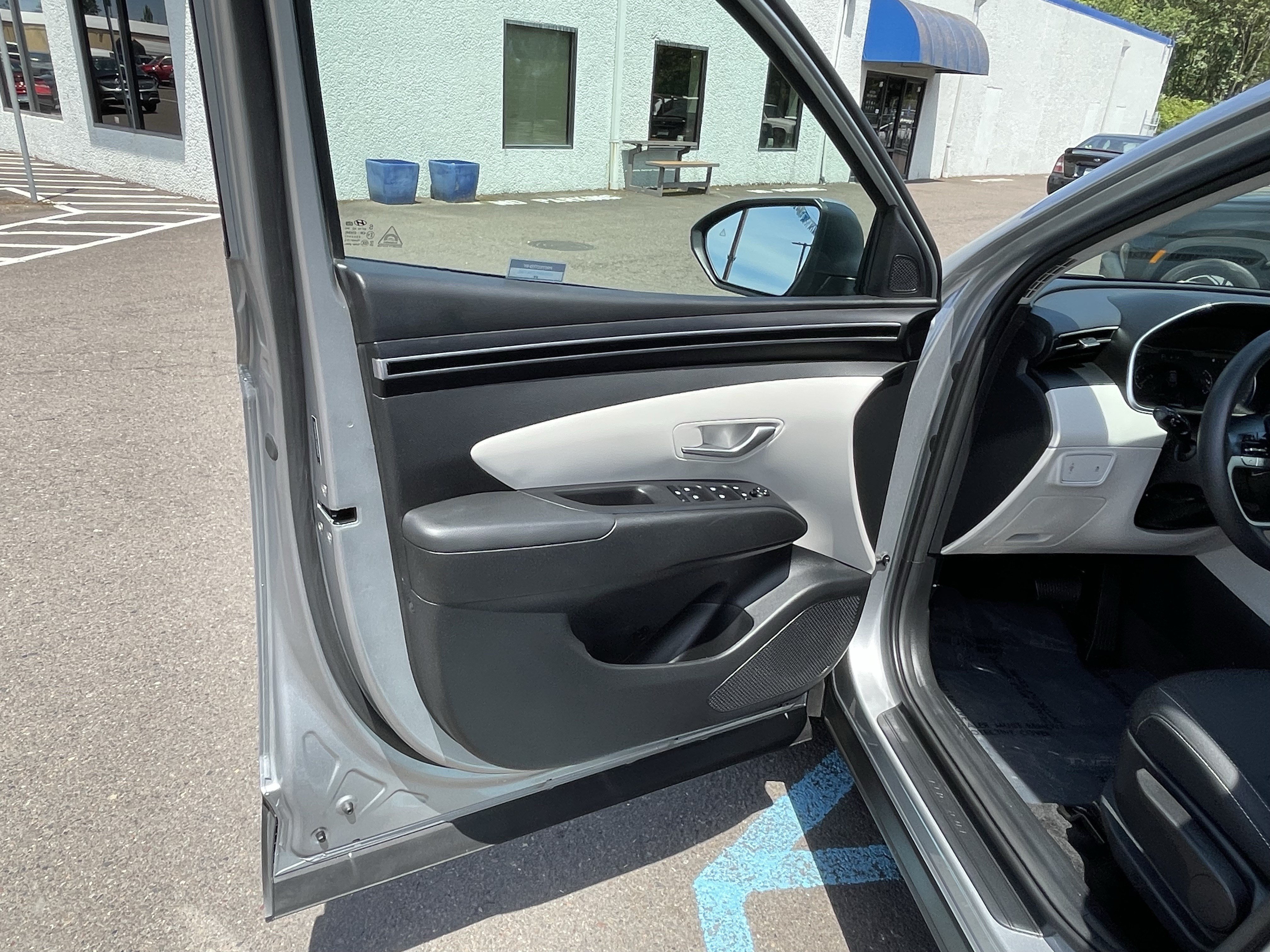 Certified 2024 Hyundai Tucson SE AWD/4WD image 16