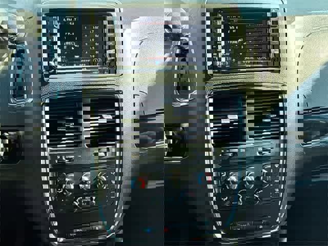 Used 2019 Dodge Grand Caravan SE image 18