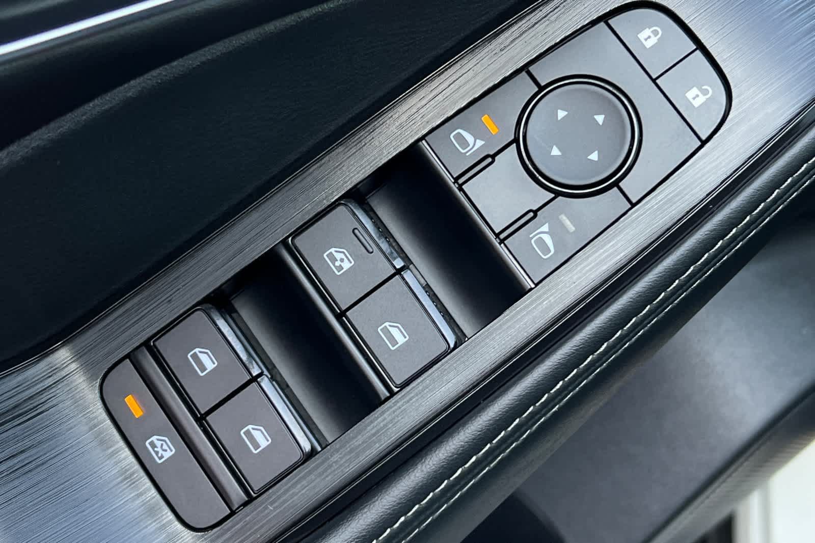 New 2026 Nissan Rogue Platinum AWD/4WD image 14